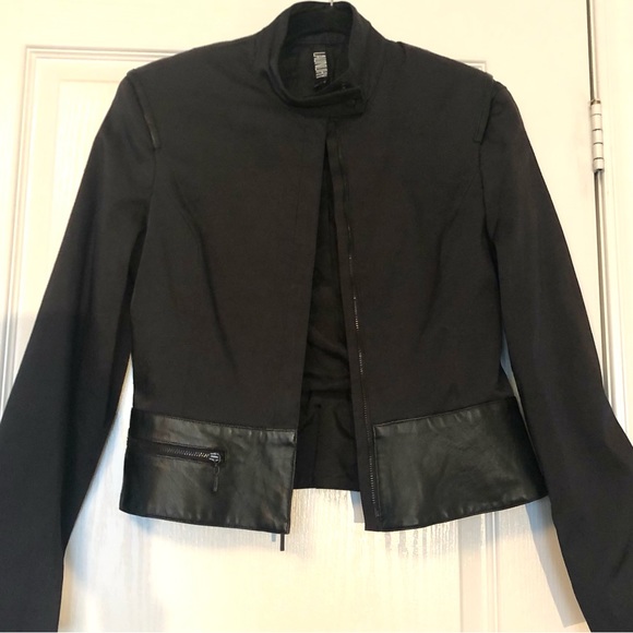 Laundry by Shelli Segal LAMB LEATHER waist cotton spandex tapered cropped jacket - Picture 3 of 13